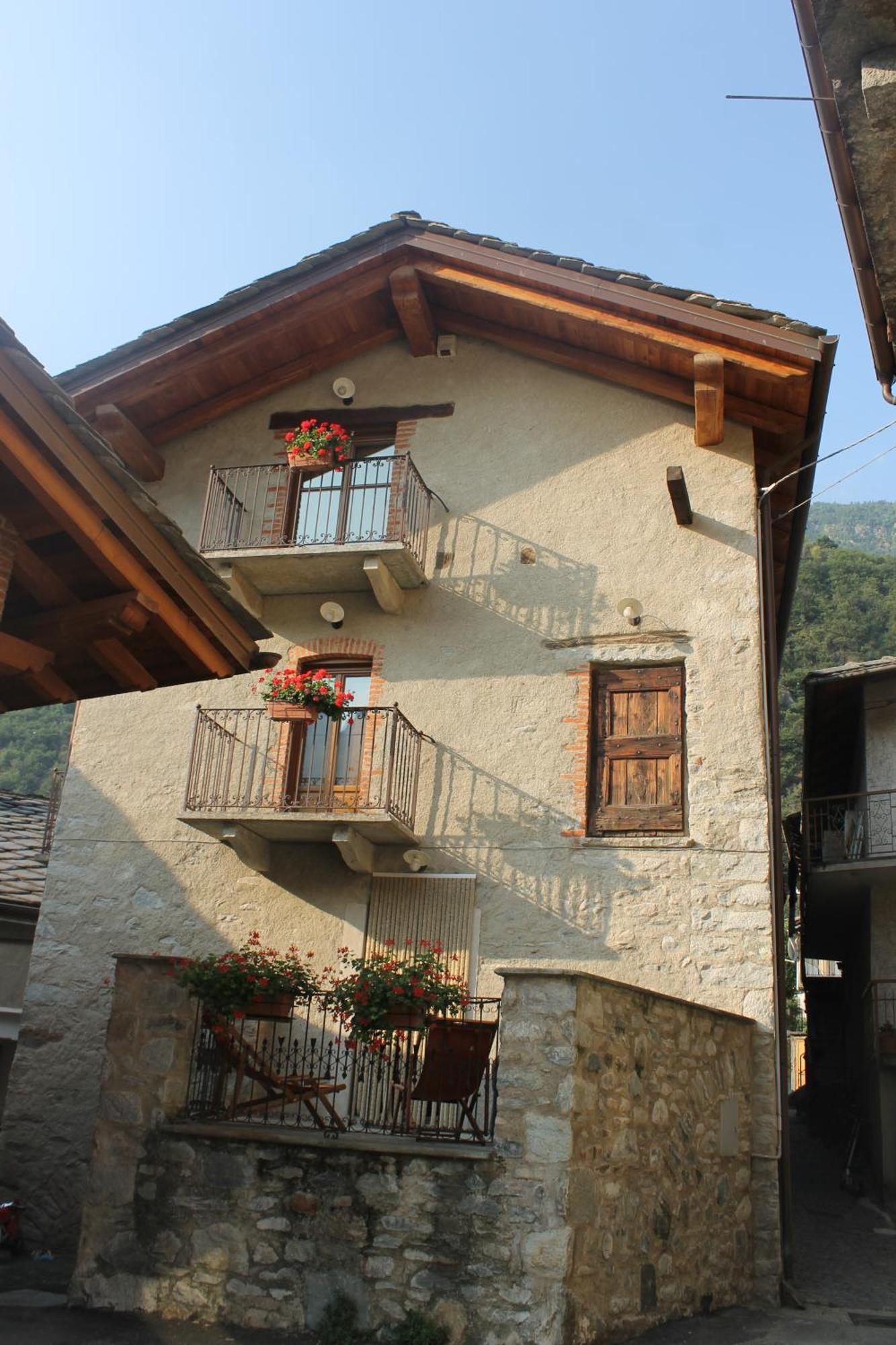 Donnaz La Maison Des Vignerons Chambres D'Hotes B&B מראה חיצוני תמונה
